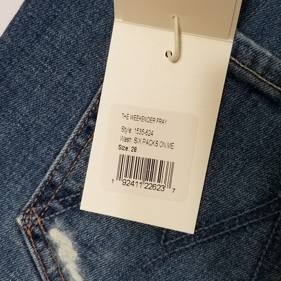 NWT Mother Denim Weekender Fray Flare Stretch Jeans in Six Packs On Me Size 28 - Picture 15 of 16